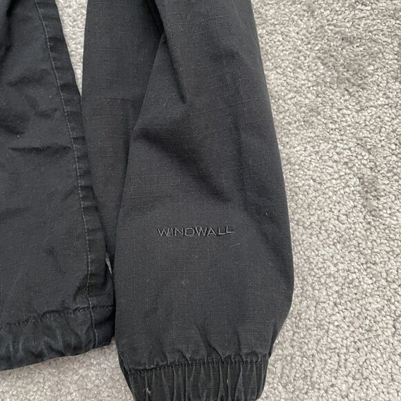 The North Face Black Utility Jacket with Hood and Adjustable Hem - Picture 11 of 13